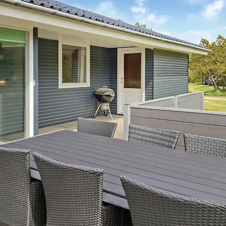3 Bedroom Gorgeous In Holiday home Blavand